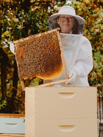Deb DeWitt serves as Georgia Tech’s 2025 Beekeeper in Residence with the Urban Honey Bee Project. 