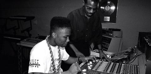 Producers Fast Eddie and Joe Smooth mix at DJ International Studios in Chicago in 1990. Innovation was at the forefront of house and hip-hop. Raymond Boyd/Getty Images