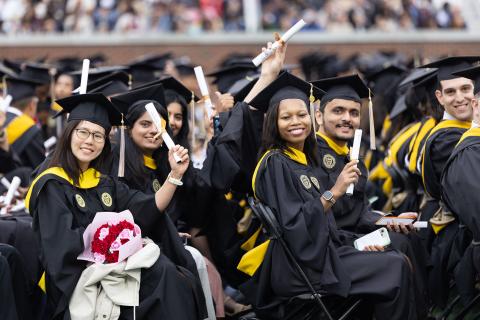 mastersgrads.jpg